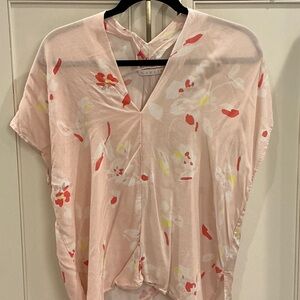 Women’s short sleeve Karlie blouse, size small